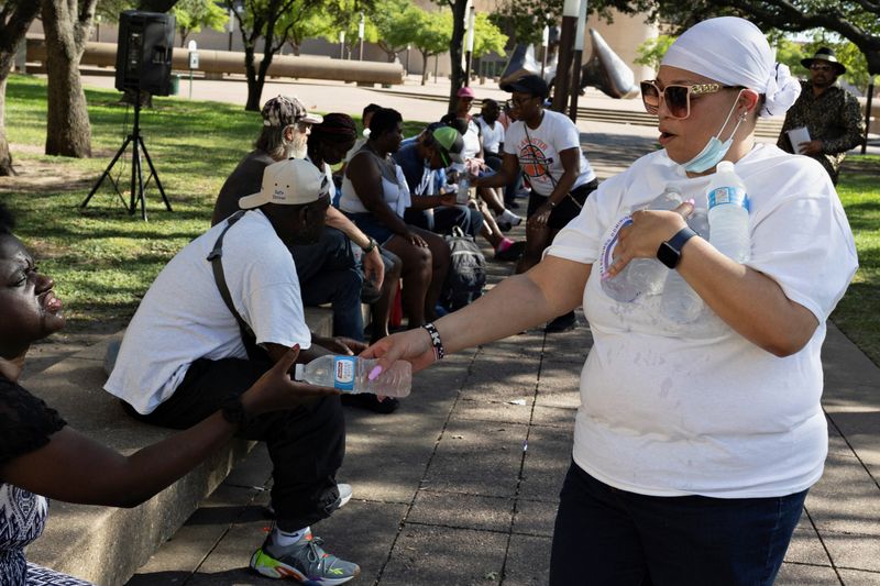 Stifling heatwave grips central United States