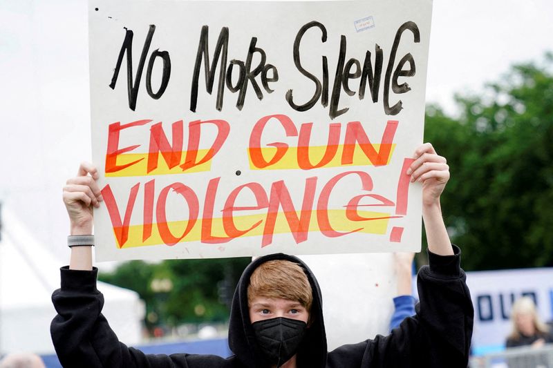 No deal to end gun violence, U.S. Republican lawmaker says