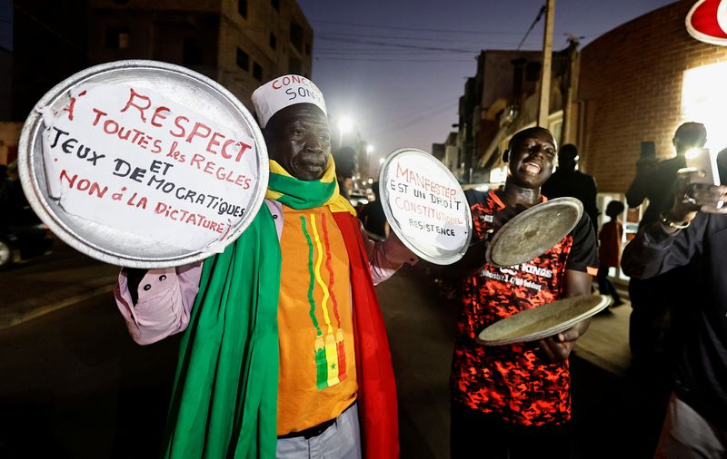 Senegal's opposition supporters bang pots and pans in noisy protest