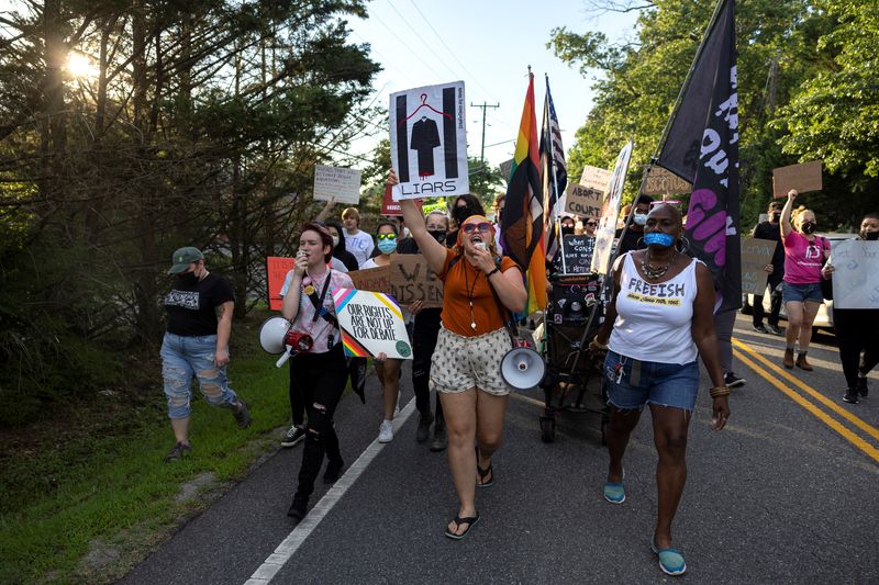 U.S. abortion ruling ignites legal battles over state bans