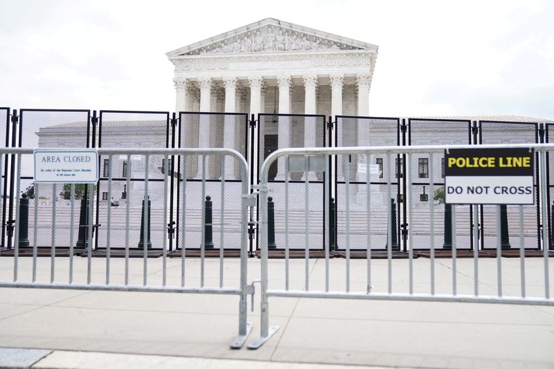 At finish line, U.S. Supreme Court readies climate, immigration rulings