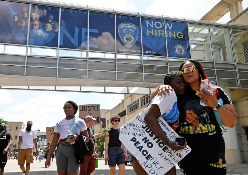 Akron, Ohio, to end curfew imposed after police killing of Black man