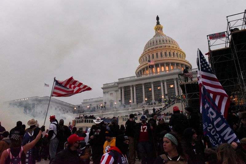 U.S. Homeland Security watchdog broke ethics rules in previous job, report says