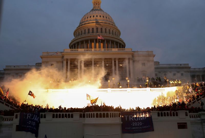 Newly Unearthed Jan. 6 Footage ‘Demolishes’ Dems’ ‘Insurrection’ Claims, Tucker Carlson Says