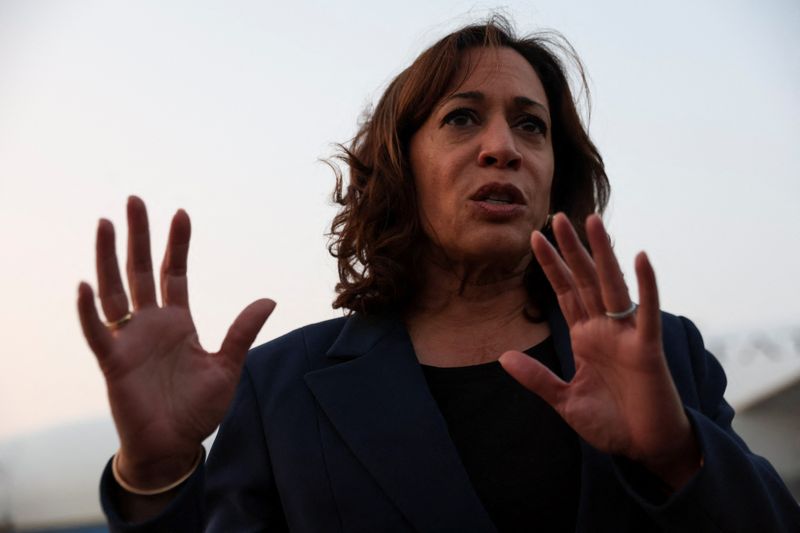 U.S. VP Harris: government is fully committed to offering federal support over hurricane Ian