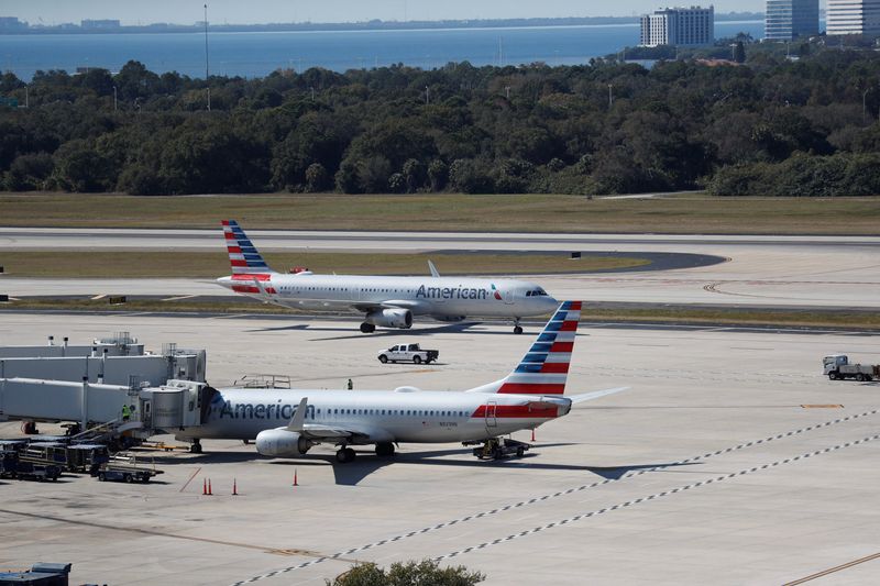 Airlines cancel 1,400 more flights as Florida airports start reopening
