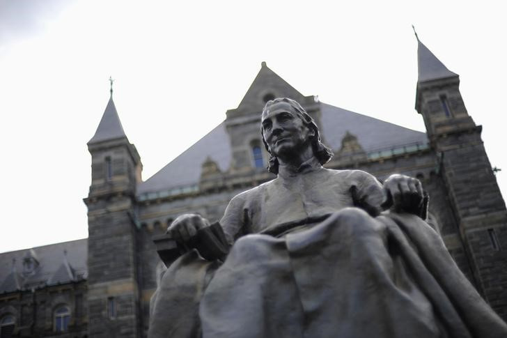 US News will still rank law schools as Georgetown and Columbia join boycott