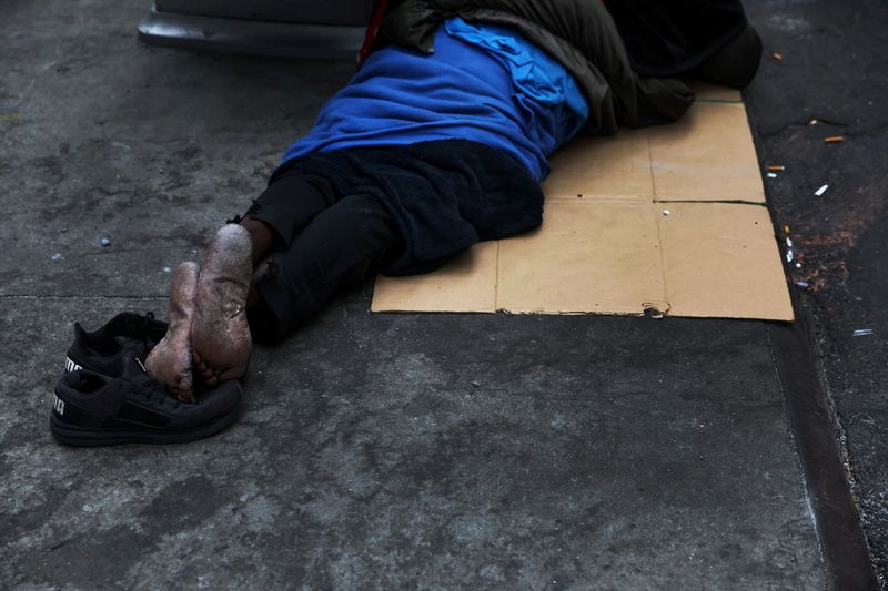 Amid homeless crisis, New York to step up forced hospitalization of mentally ill
