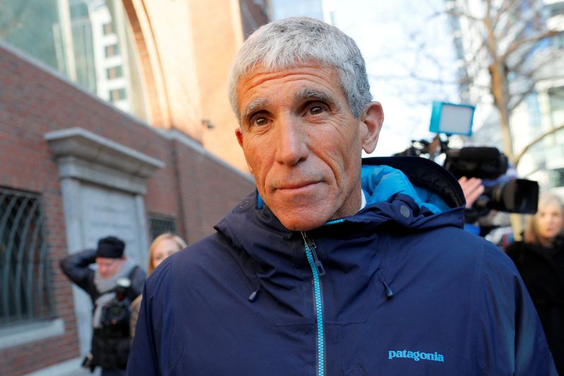 U.S. seeks 6 years in prison for college admissions fraud mastermind