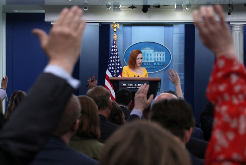 White House makes light of Russia's retaliatory sanctions