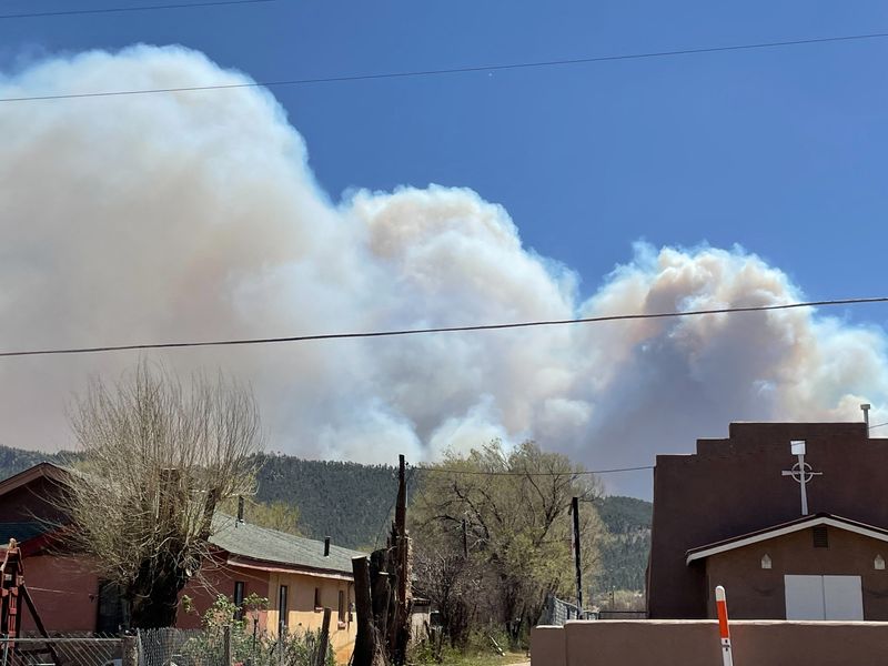 'Huge firefight' to defend New Mexico villages, city from blaze