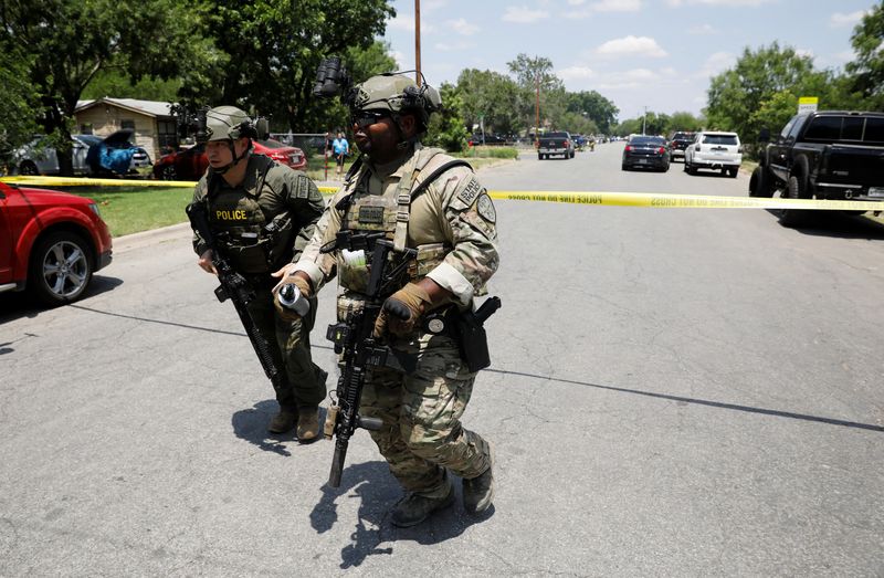Texas Gunman Was In The Room For ’30 Minutes’ Before Tactical Team Breached. Why Did Cops Not Breach Sooner?