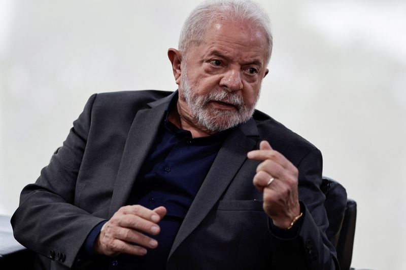 Lula, Biden discuss attacks on Brazil govt buildings over phone