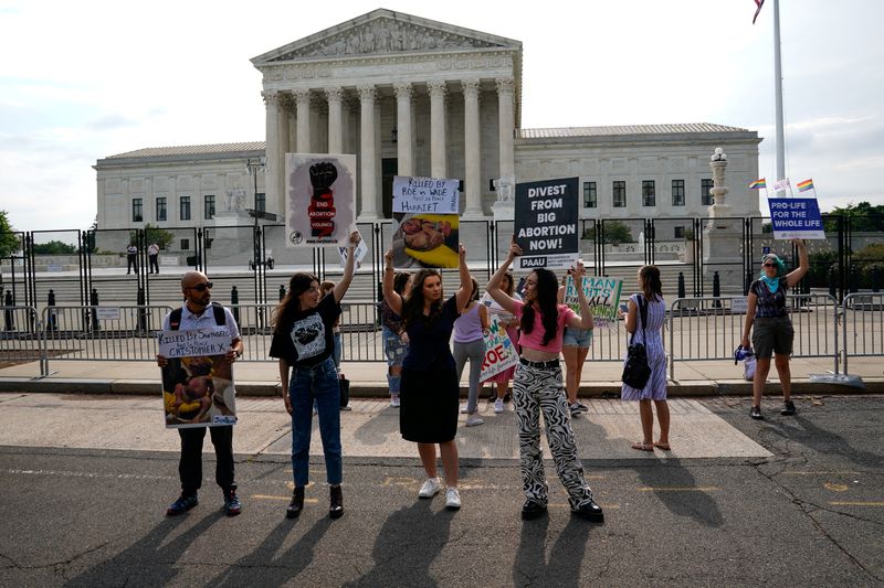 Texas Women Hit With Wrongful Death Lawsuit After ‘Aiding’ In An Abortion