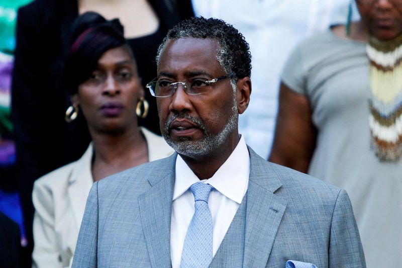 Former NYC corrections union chief convicted of bribery wins early prison release