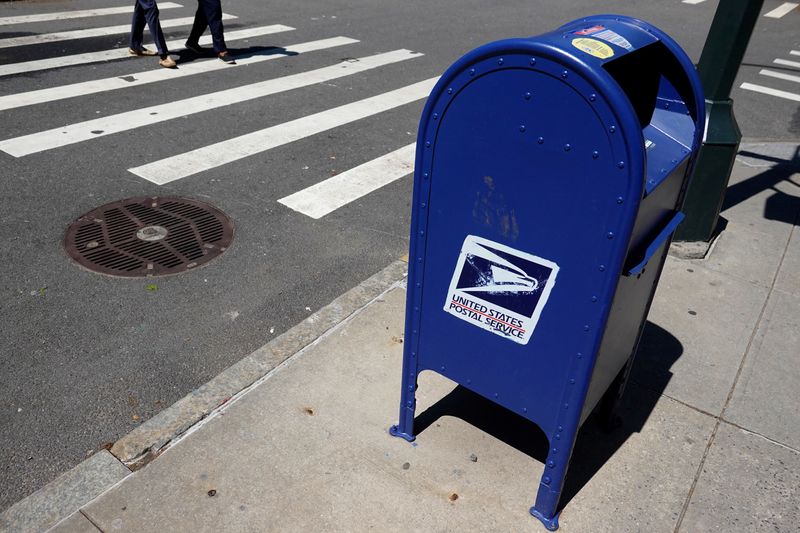 Houston Postal Worker Pleads Guilty to Mail Theft