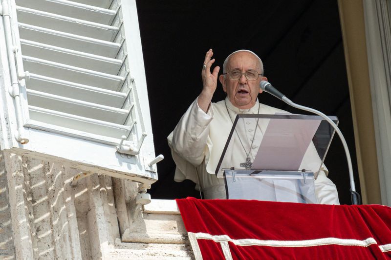 Pope Francis laments "reactionary," politicised, US Catholic Church