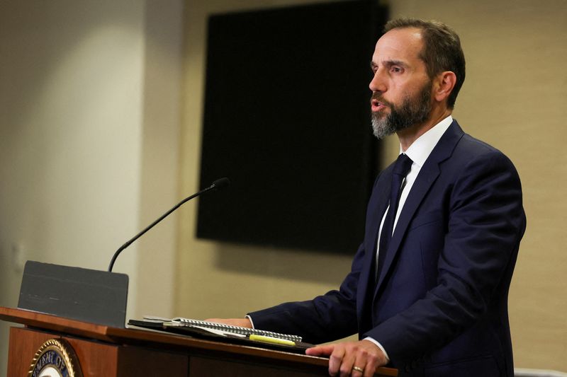 US opposes Trump request to remove judge in federal election case