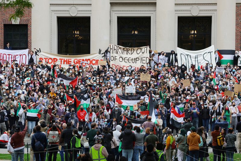 US colleges become flashpoints for protests on both sides of Israel-Hamas war