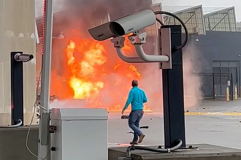 Fiery Rainbow Bridge car crash at US-Canada border kills 2; terrorism ruled out
