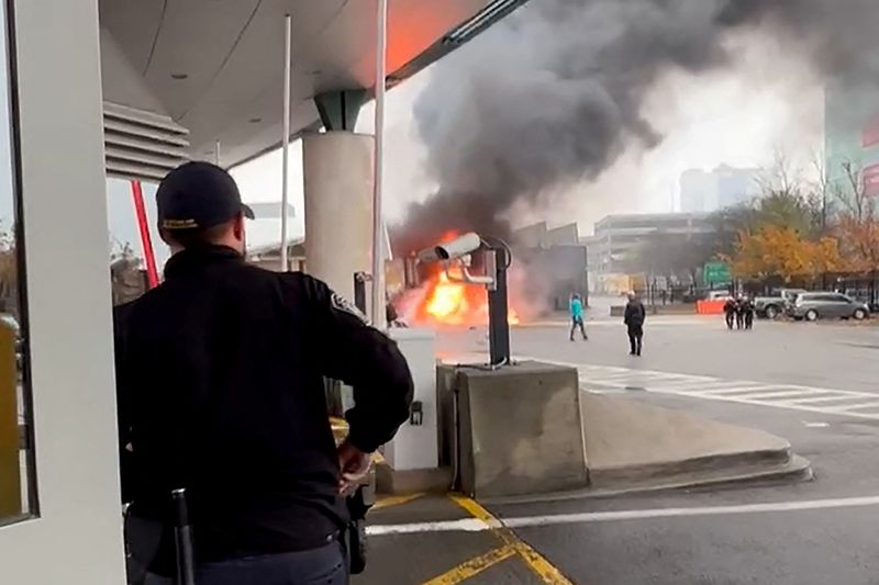 Police still probing cause of fiery car crash at US-Canada border