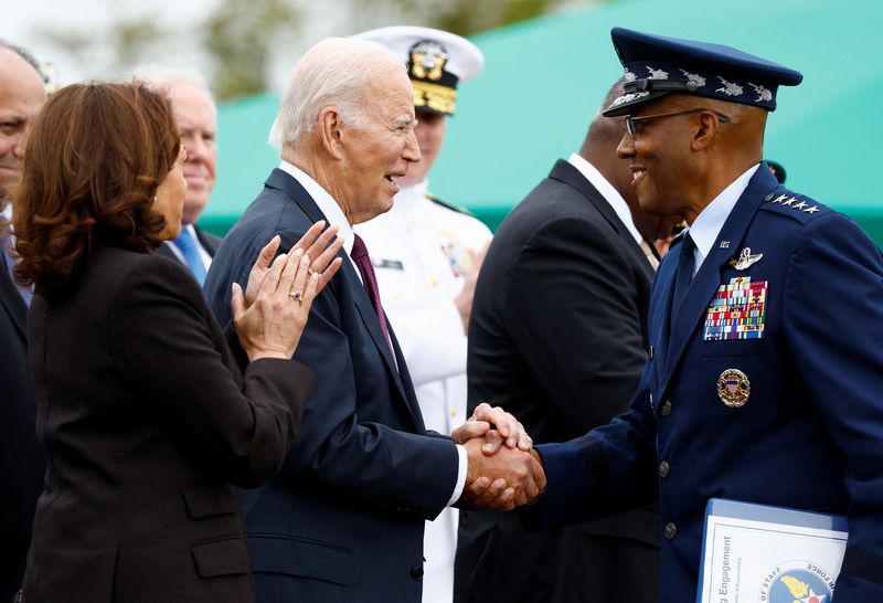 Top US general to join Pentagon chief for meetings in Israel