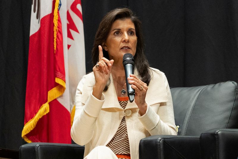 To beat Trump, Nikki Haley tries to expand coalition, and fast