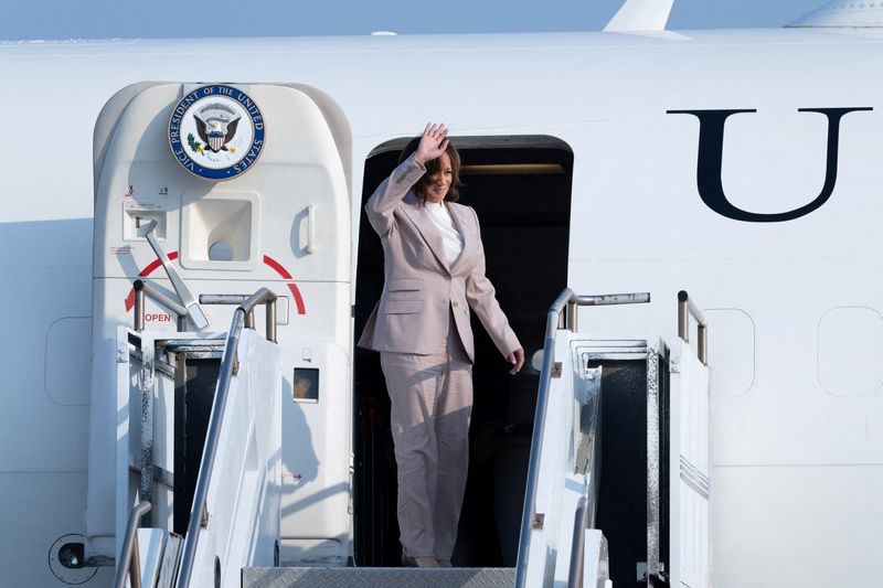 White House: US vice president's plane diverted because of storm