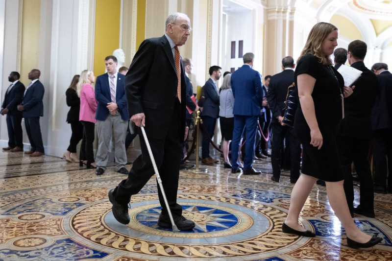 U.S. Senator Grassley receiving antibiotic infusions at hospital -statement