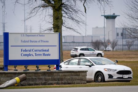 US federal prison failures led to inmate deaths, Justice Dept review finds