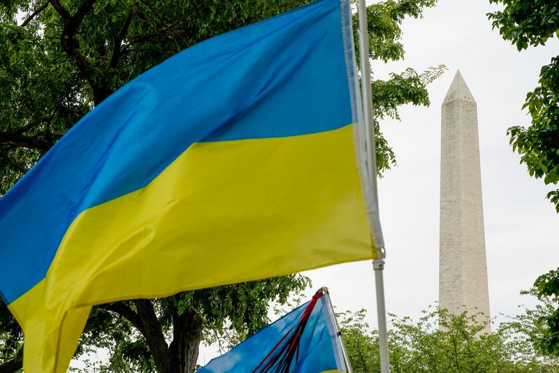 US aid to Ukraine moves closer to possible passage