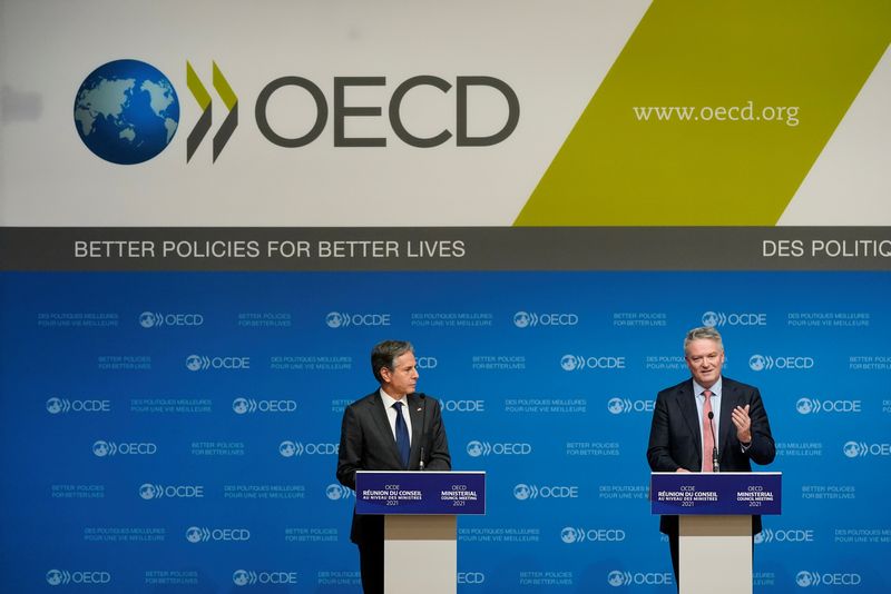 OECD ends Russia's accession process and to close OECD Moscow office