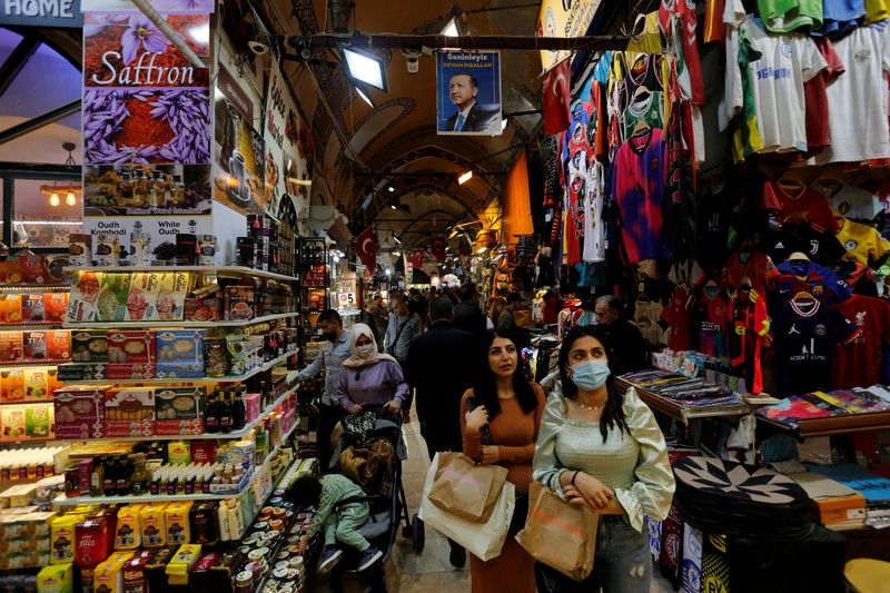 Turkey's trade deficit surges, energy costs add to risks