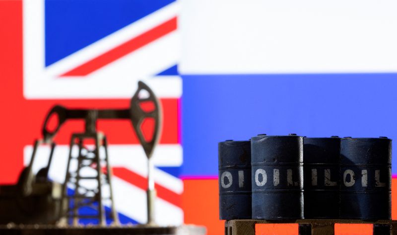 Britain to phase out Russian oil imports by end of 2022