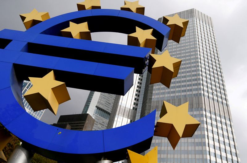 Leave post-Brexit shift in euro clearing to markets, industry tells EU
