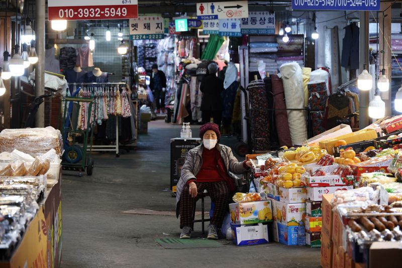 S.Korea Q1 GDP growth revised slightly down to 0.6%