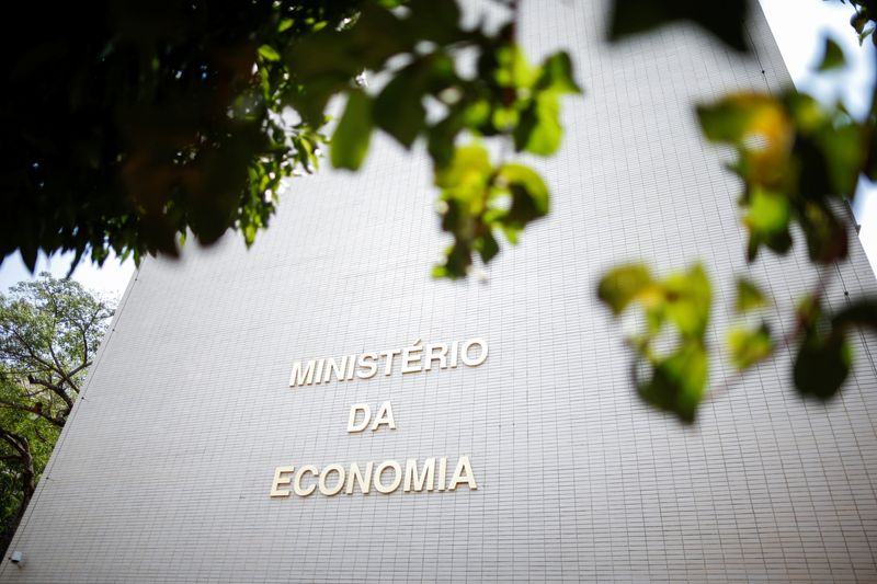 Brazil central government posts better than expected 28.6 billion reais surplus in April
