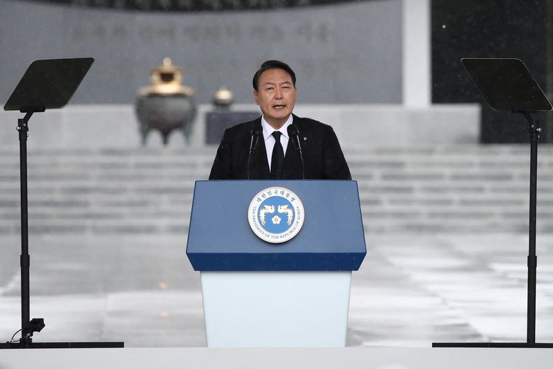 South Korean president promises deregulation, reforms