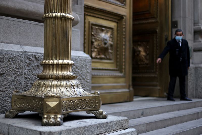 Chile's central bank raises interest rate to 9.75%