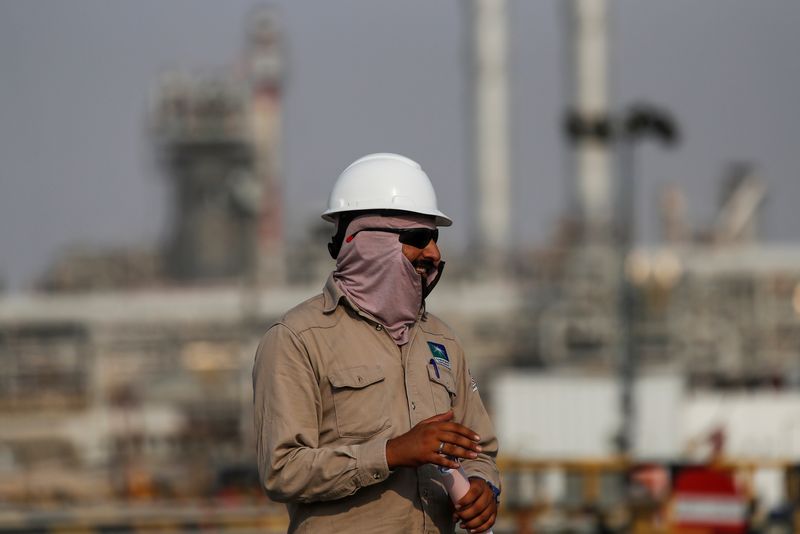 Saudi GDP grows 11.8% year/year in Q2 -flash estimates