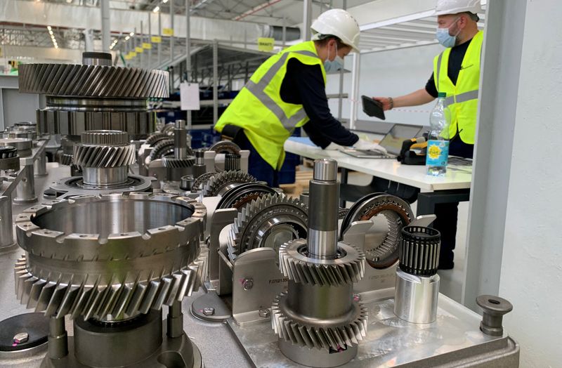 French manufacturing contracted in July by more than first thought-PMI