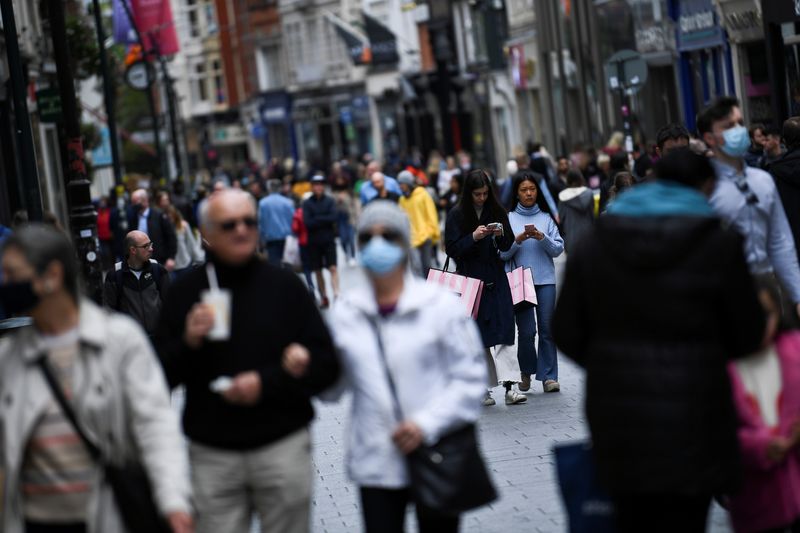 Irish consumer sentiment hovers at 22-month low in August