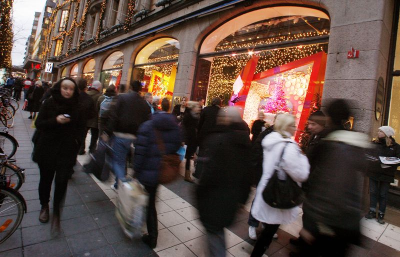 Swedish government warns of slowdown as Ukraine war, inflation hit economy