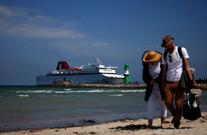 Germans' winter tourism bookings rise, but still below pre-COVID levels