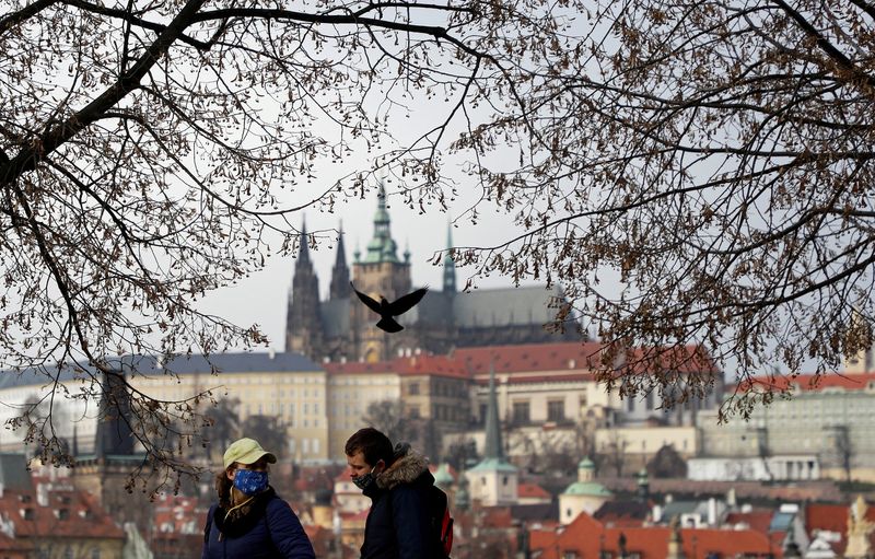 Czech parliament locks in 2023 deficit at $12 billion as war, energy crisis bite
