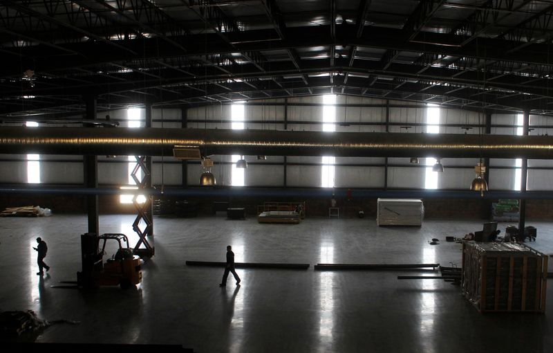 Mexico's factories grow for 2nd month in a row; inflation bites again