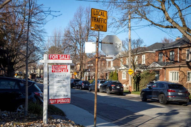 Canadian housing starts fall 11% in October -CMHC