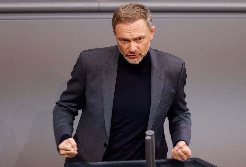 German Finance Minister: need stability and growth for sustainable public finances