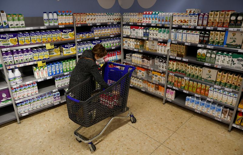 Spain's 12-month inflation slows down to 6.8% in November