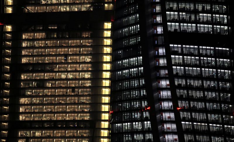 Italy business and consumer morale rises in December, but manufacturers more downbeat